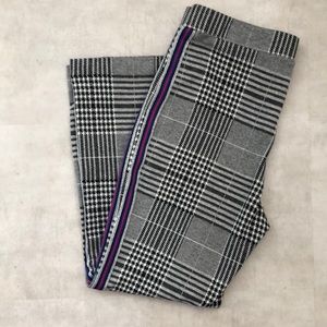 Plaid cropped leggings with glittery blue and red side stripe, size Large